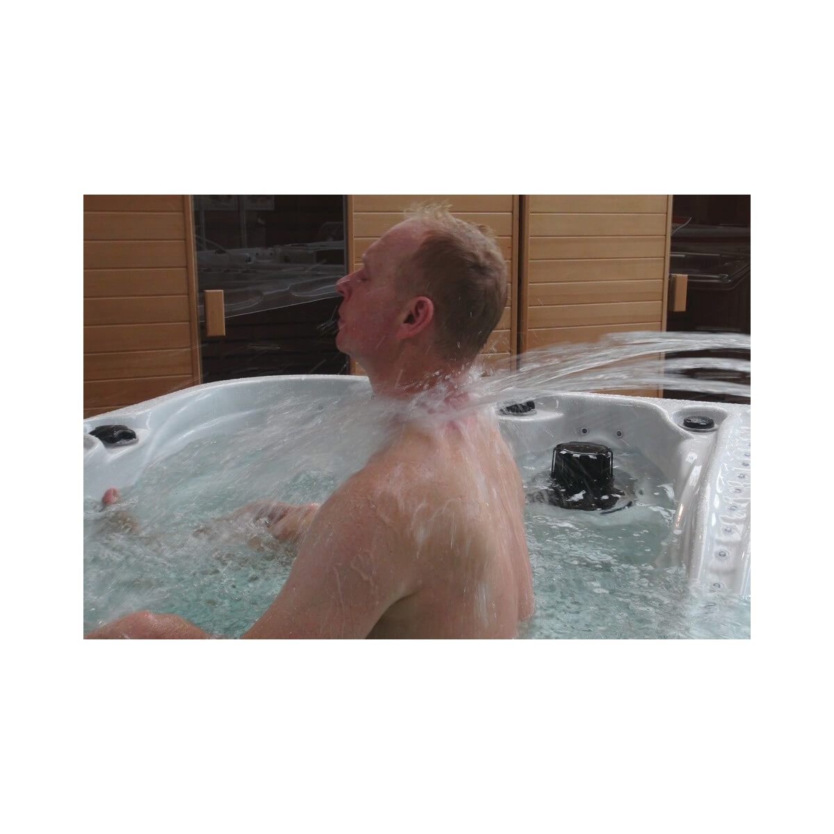Das Euphoria Spa – 3 Sitze – 230 x 250 x 91 cm