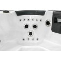 spa-jacuzzi-badewanne-mit-luftdüse